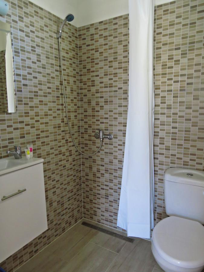 Loukas Beach Rooms Kiotari Extérieur photo
