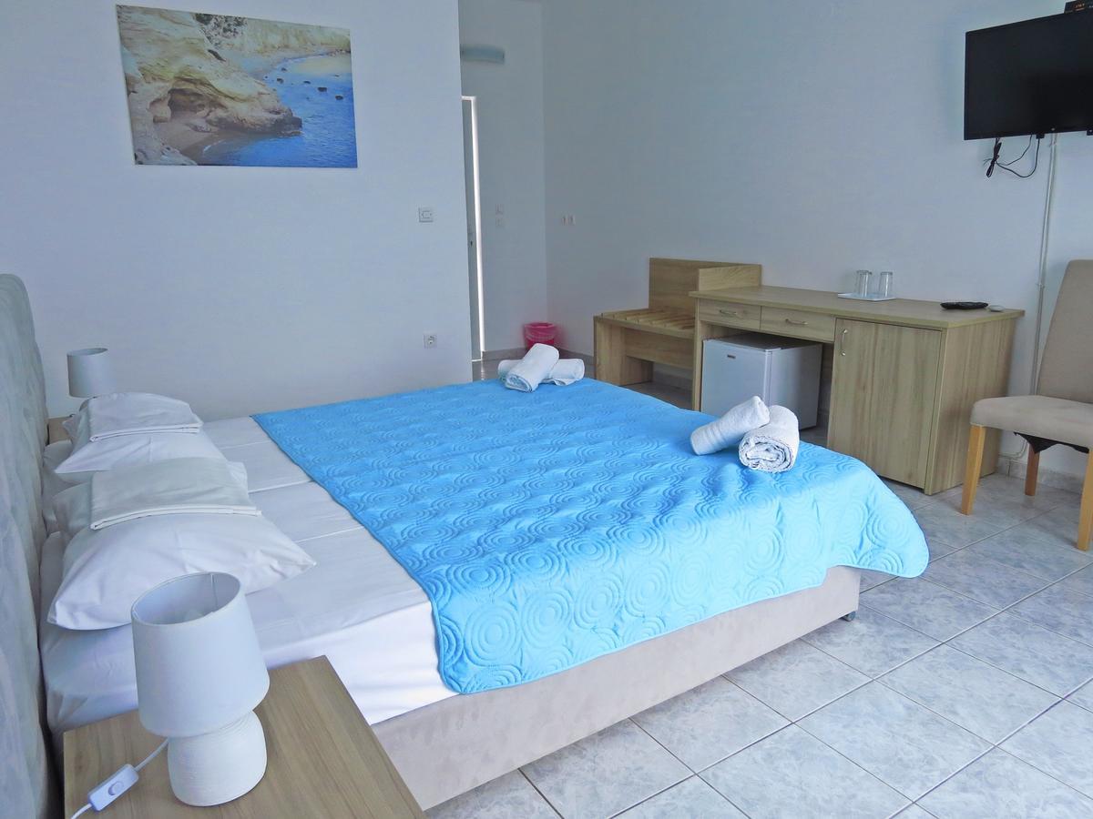 Loukas Beach Rooms Kiotari Extérieur photo