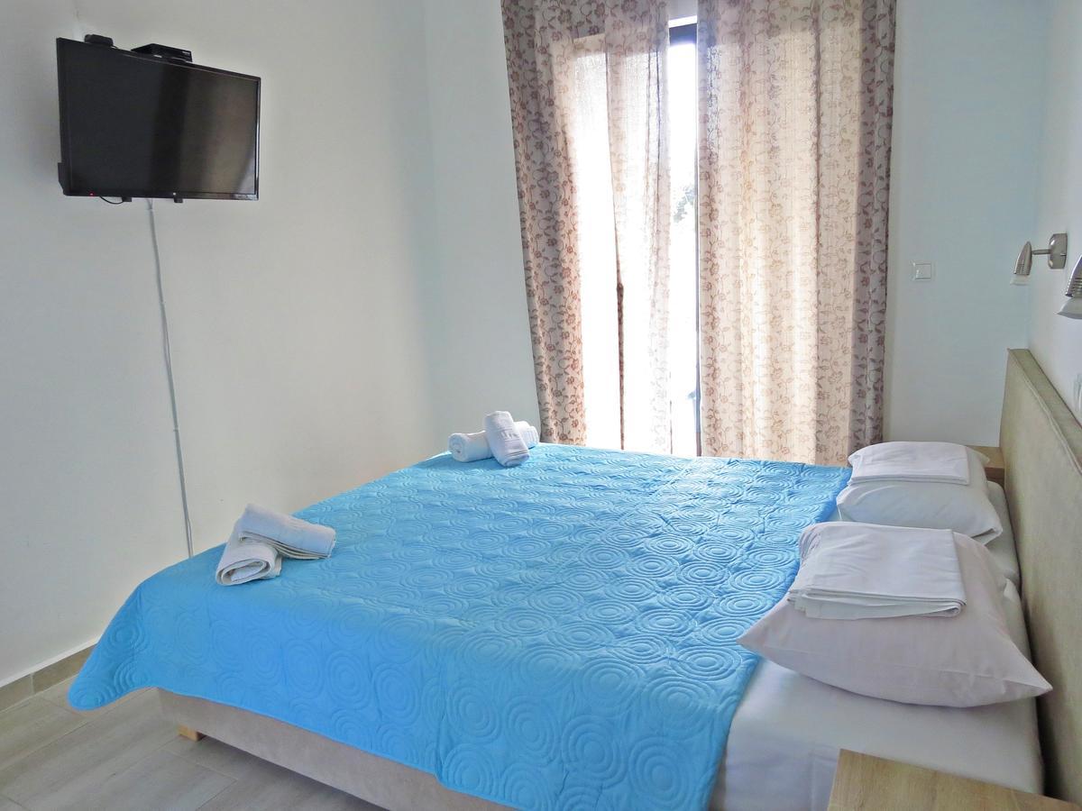 Loukas Beach Rooms Kiotari Extérieur photo