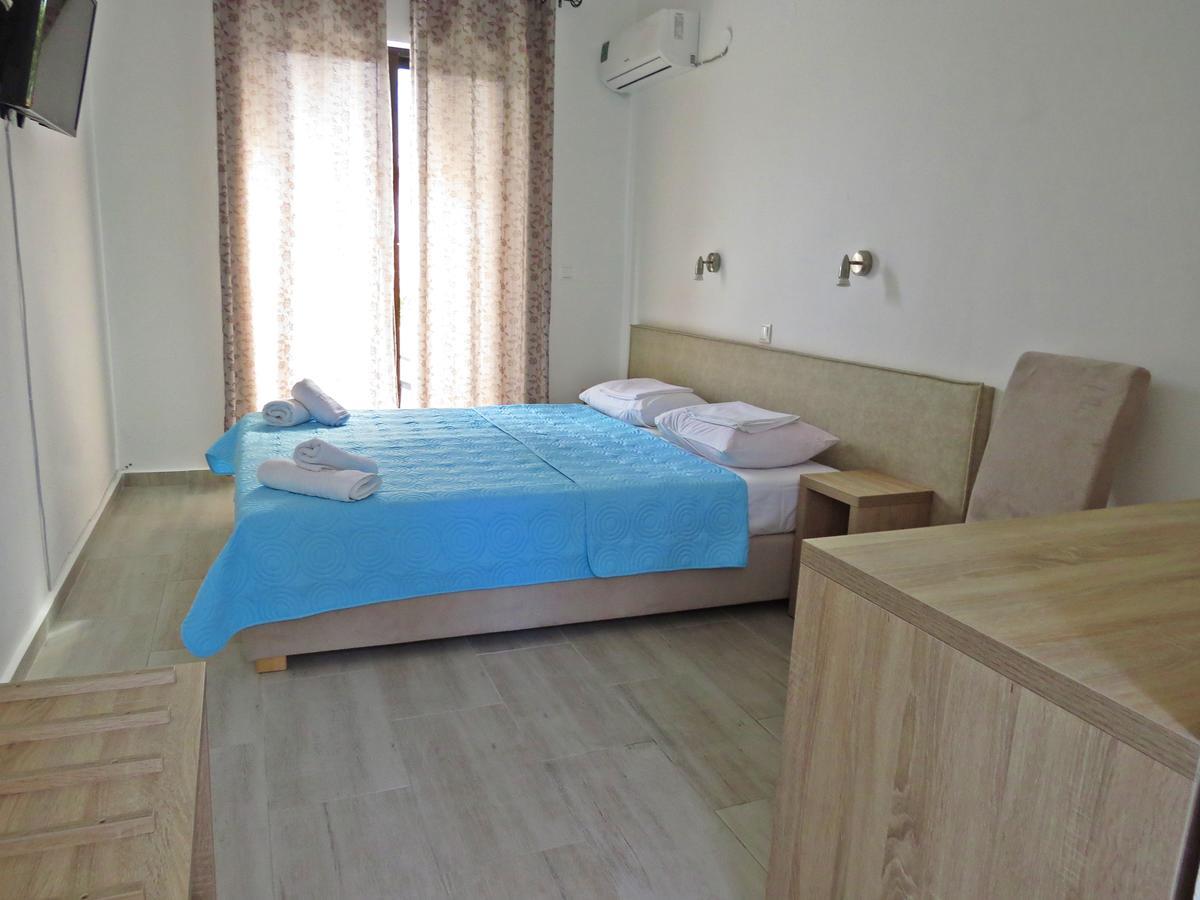 Loukas Beach Rooms Kiotari Chambre photo