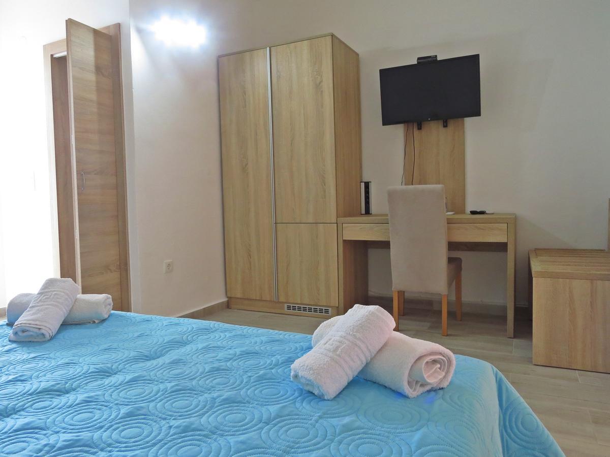 Loukas Beach Rooms Kiotari Extérieur photo